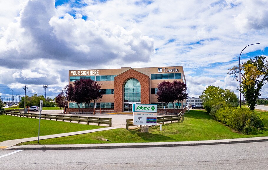 1345 Waverley St, Winnipeg, MB à louer - Photo principale - Image 1 de 7