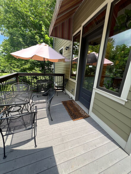 115 Main St, Mount Morris, PA à vendre - Photo du bâtiment - Image 3 de 7