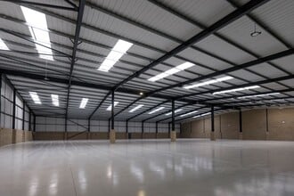 71-73 Bilton Way, Enfield à louer Photo intérieure- Image 1 de 1