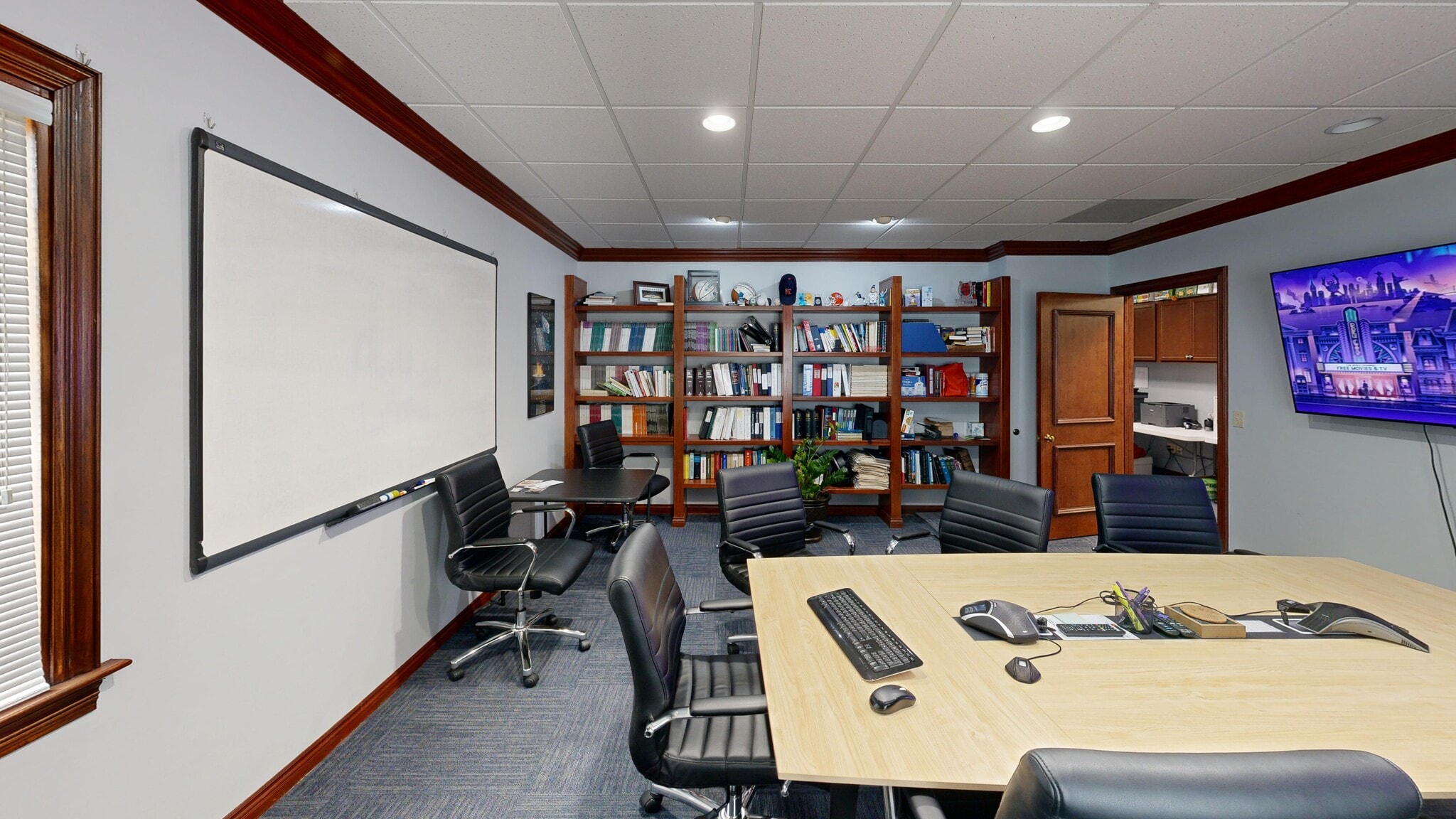 11620 Arbor St, Omaha, NE for lease Interior Photo- Image 1 of 16