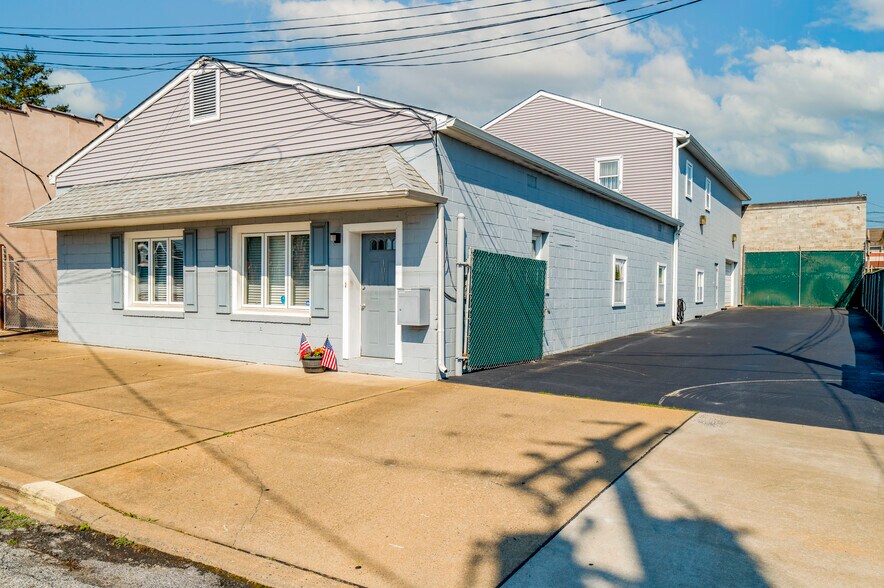 101 N Gray Ave, Wilmington, DE à vendre - Photo du bâtiment - Image 1 de 25