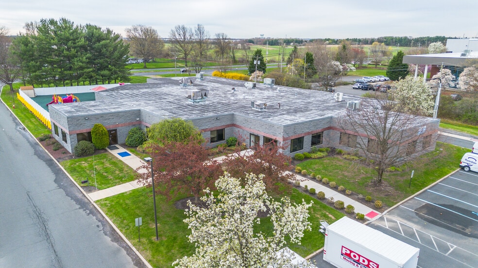 2557 Us Highway 130, Cranbury, NJ for lease - Building Photo - Image 1 of 9