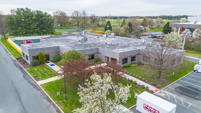 Plus de détails pour 2557 Us Highway 130, Cranbury, NJ - Local d'activités à louer