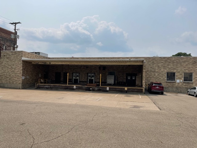 700 Dresden Ave, East Liverpool, OH for lease - Building Photo - Image 2 of 10