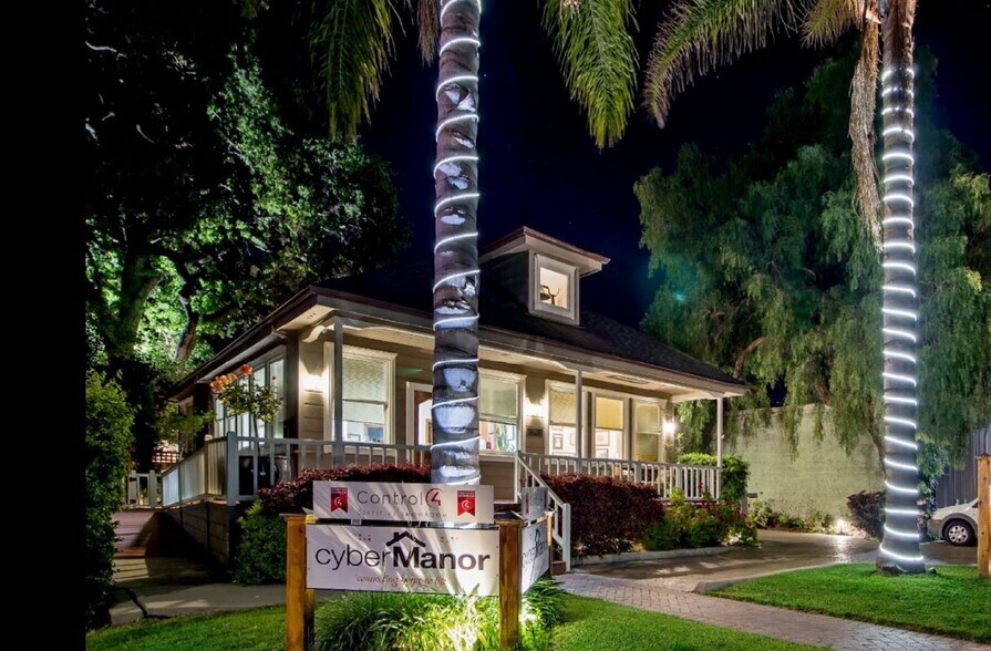 610 University Ave, Los Gatos, CA à louer - Photo du bâtiment - Image 2 de 7
