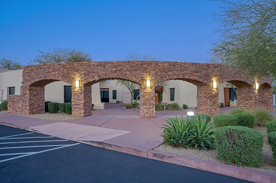 6591 W Thunderbird Rd, Glendale, AZ for lease - Building Photo - Image 2 of 7