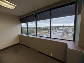 4901 48 St, Red Deer, AB for lease Interior Photo- Image 2 of 14