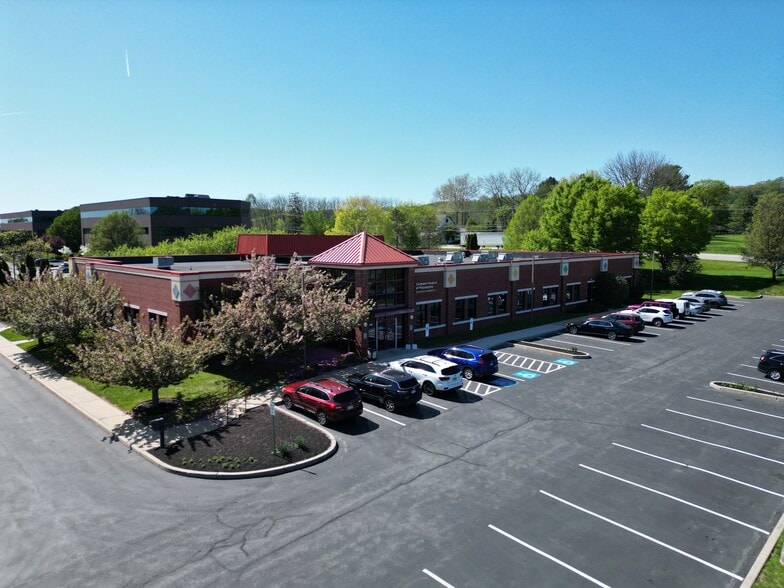 481 John Young Way, Exton, PA for lease - Building Photo - Image 2 of 4