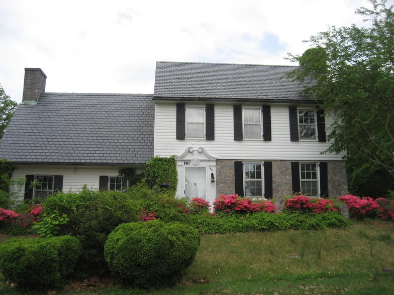 801 Starling Ave, Martinsville, VA for sale - Primary Photo - Image 1 of 1