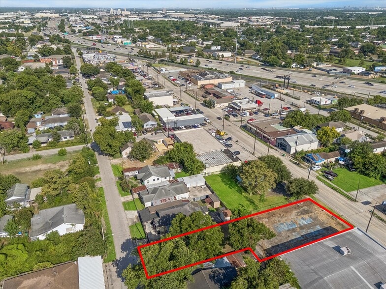 7003 Lyons ave, Houston, TX for sale - Building Photo - Image 3 of 9