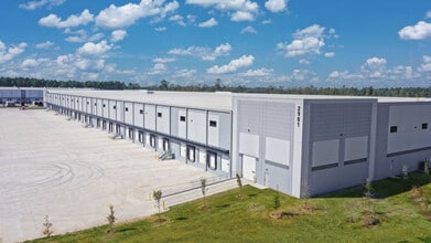 Bloomingdale Rd, Bloomingdale, GA for lease Interior Photo- Image 2 of 15