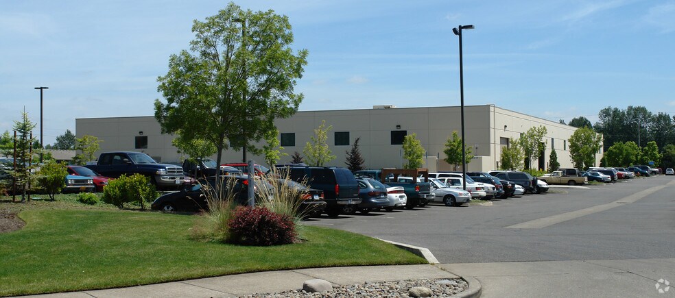 2121 NE Jack London St, Corvallis, OR à louer - Photo du bâtiment - Image 3 de 8