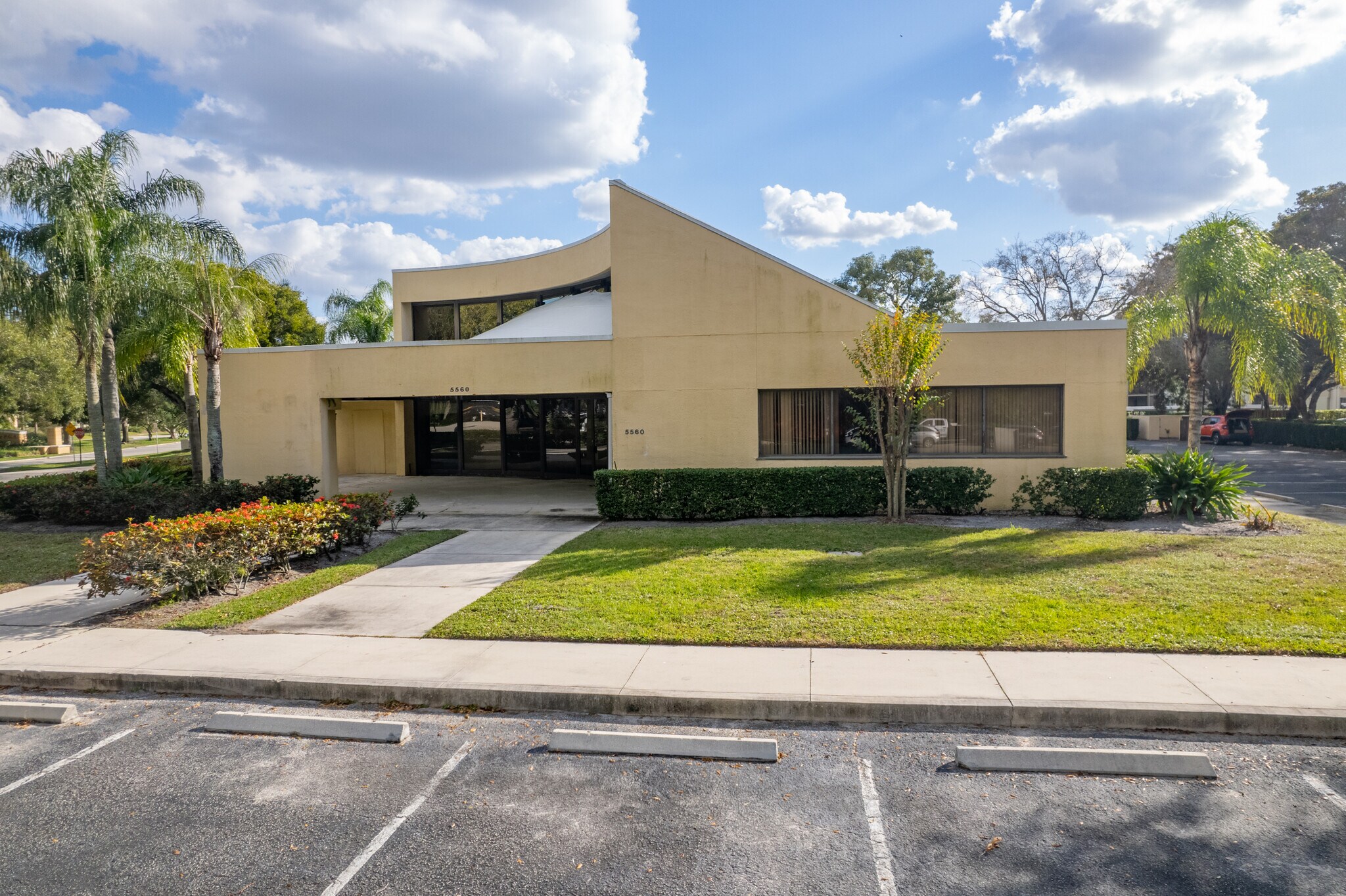 5560 PGA Blvd, Palm Beach Gardens, FL à vendre Photo du bâtiment- Image 1 de 1
