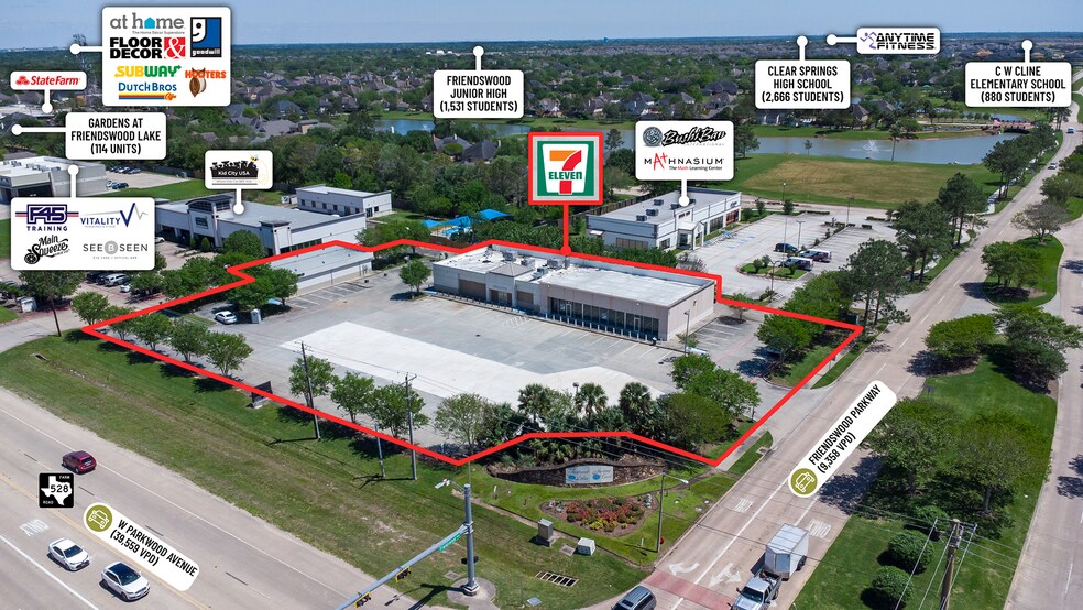 1651 W Parkwood Ave, Friendswood, TX à vendre - Photo du bâtiment - Image 3 de 8