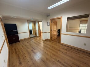 1554 S Sepulveda Blvd, Los Angeles, CA for lease Interior Photo- Image 2 of 8