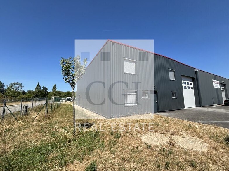 Flex dans Frontonas à louer - Photo du bâtiment - Image 1 de 12