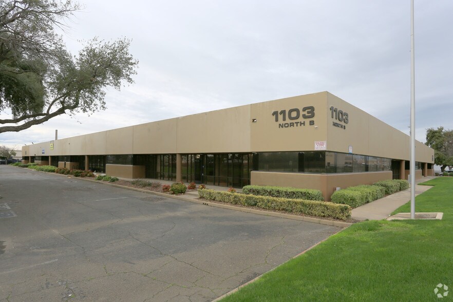 1103 N B St, Sacramento, CA for lease - Building Photo - Image 3 of 11