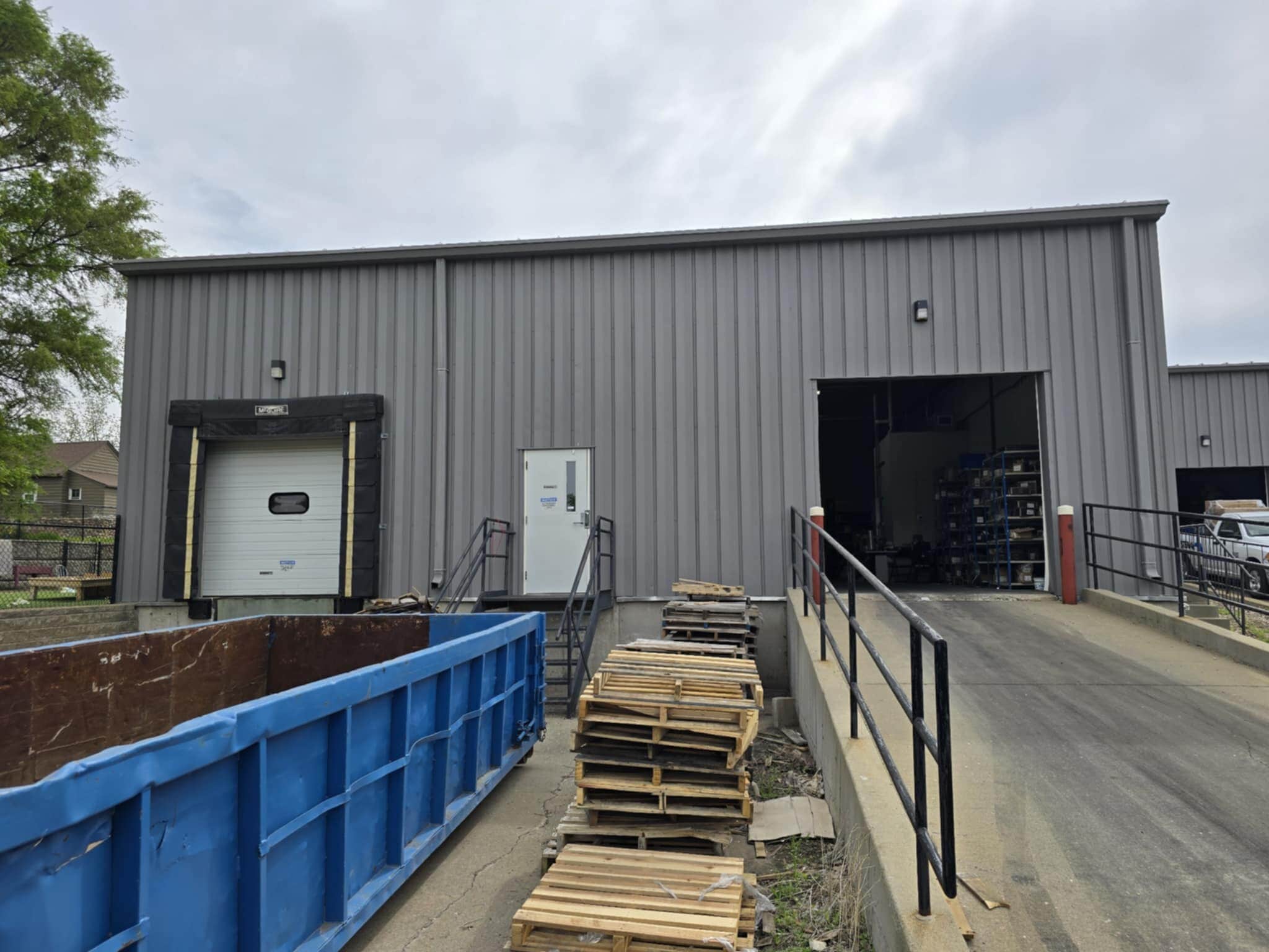 1101 S Broadway St, Yankton, SD for lease Building Photo- Image 1 of 14