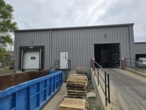 1101 S Broadway St, Yankton, SD for lease Building Photo- Image 1 of 14