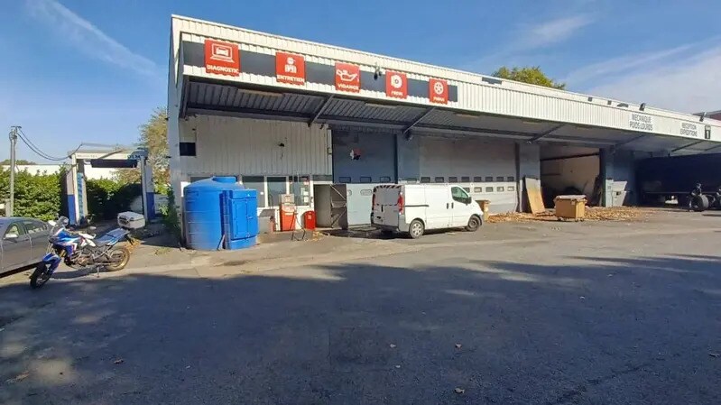 Flex dans Villeneuve-la-Garenne à louer Photo du bâtiment- Image 1 de 7