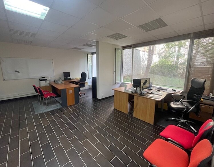 52 Rue Des Haies, Paris for sale - Building Photo - Image 1 of 15