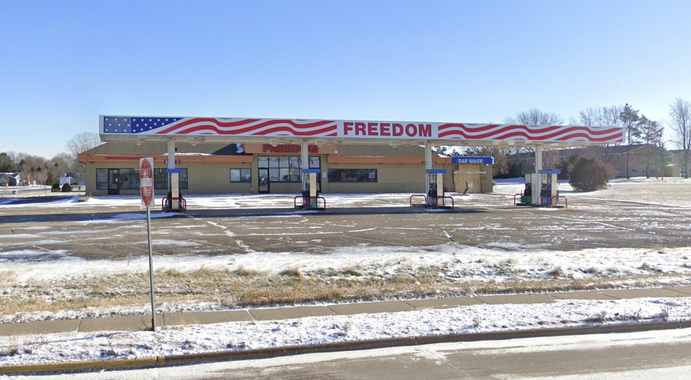 120 Meridian Dr, New Richmond, WI for sale - Building Photo - Image 3 of 3