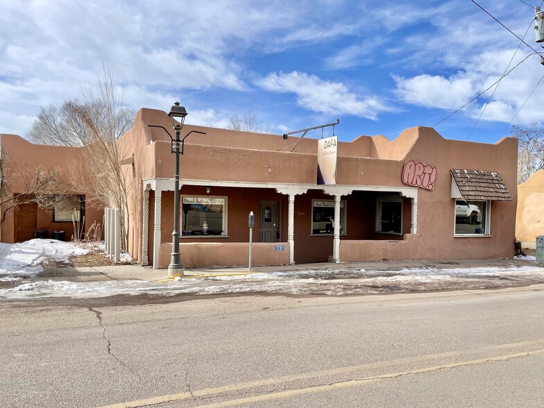 132 Kit Carson Rd, Taos, NM à vendre - Photo du bâtiment - Image 1 de 1