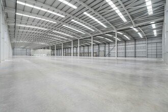 Wood End Ln, Fradley for lease Interior Photo- Image 2 of 4