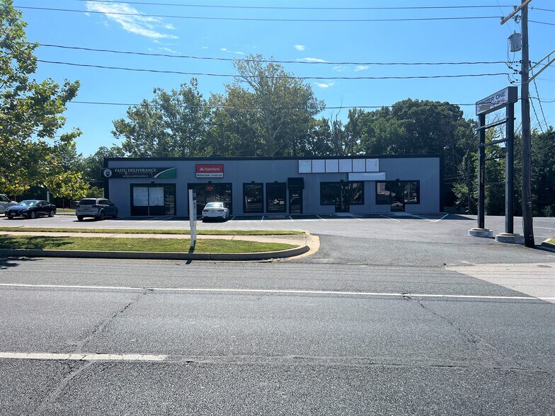 1201 Eastern Blvd, Essex, MD à louer - Photo du bâtiment - Image 1 de 17