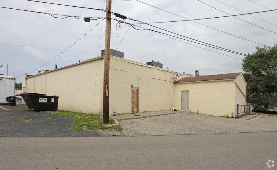 601 E Main St, Lebanon, OH à vendre - Photo du bâtiment - Image 2 de 2