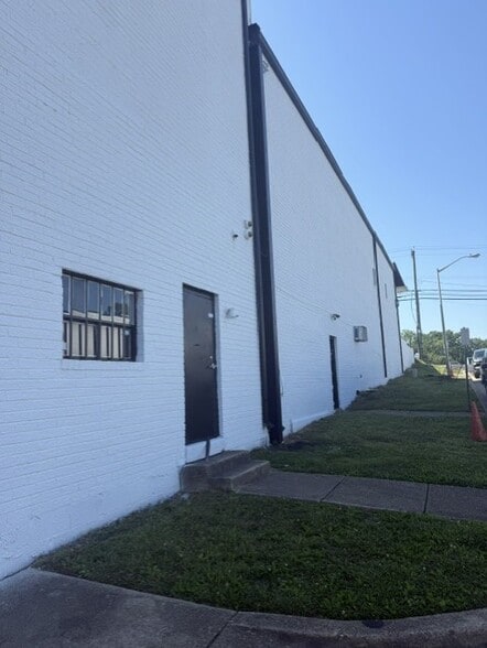 5808-5812 Kirby Rd, Clinton, MD for lease - Building Photo - Image 3 of 5