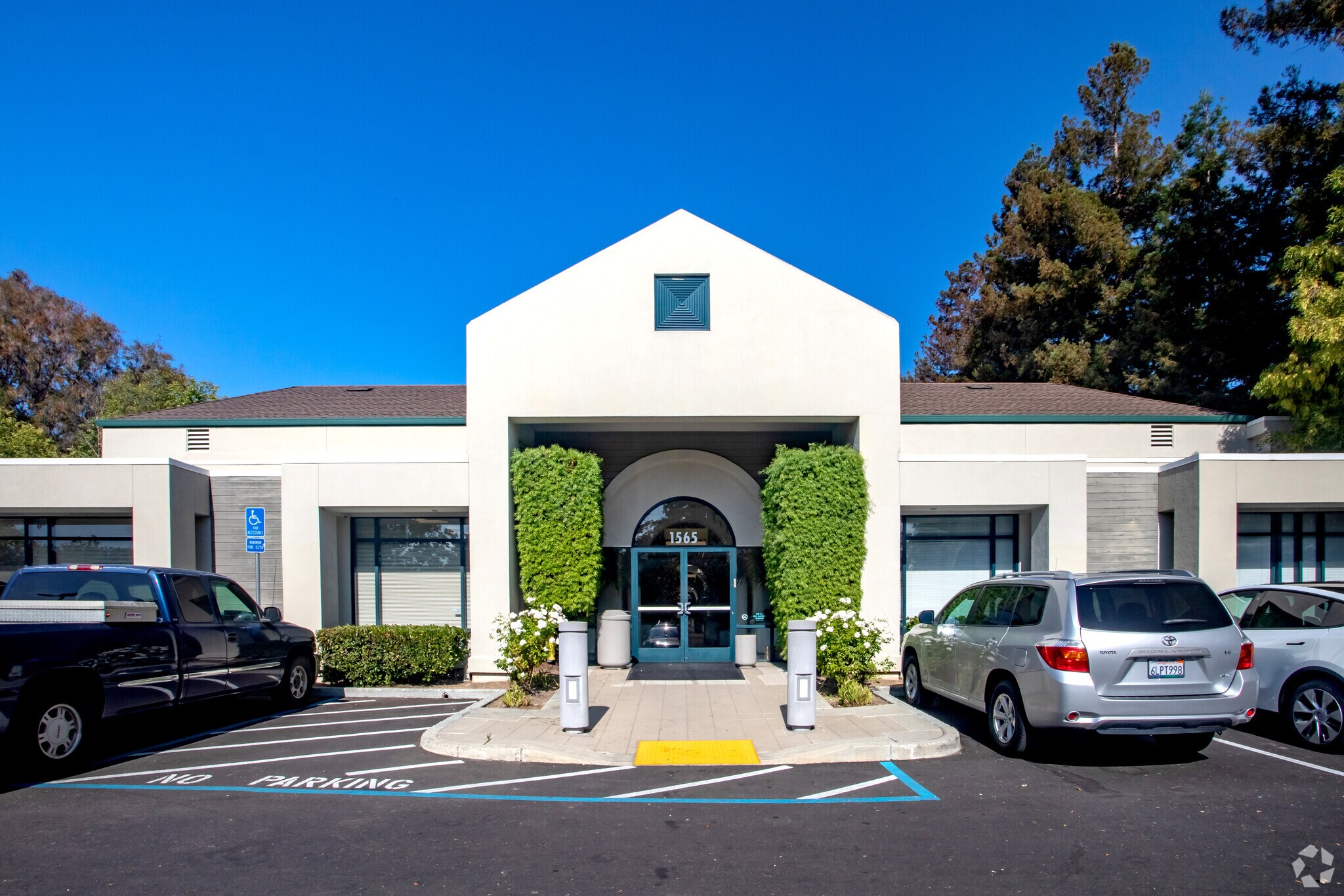 1565 Hollenbeck Ave, Sunnyvale, CA à vendre Photo principale- Image 1 de 7