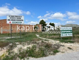 Plus de détails pour Terrain à vendre