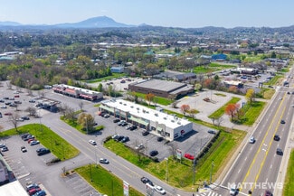 More details for 739 Dolly Parton Pky, Sevierville, TN - Retail for Sale