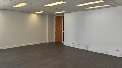 409 Granville St, Vancouver, BC for lease Interior Photo- Image 2 of 2