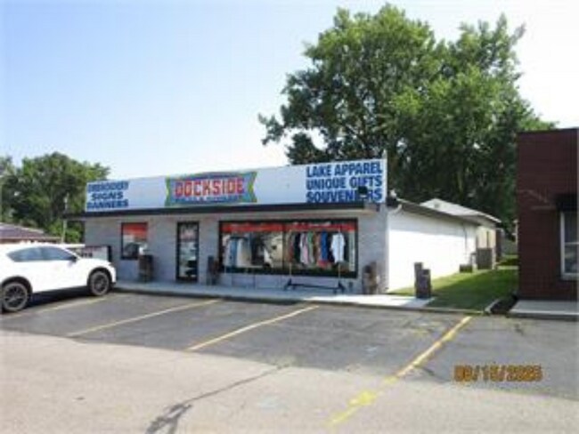 More details for 1100 S Huntington St, Syracuse, IN - Retail for Sale