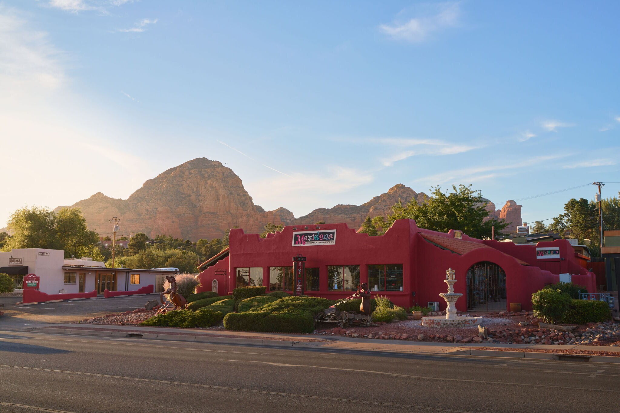 1670 W Highway 89A, Sedona, AZ à vendre Photo du bâtiment- Image 1 de 48