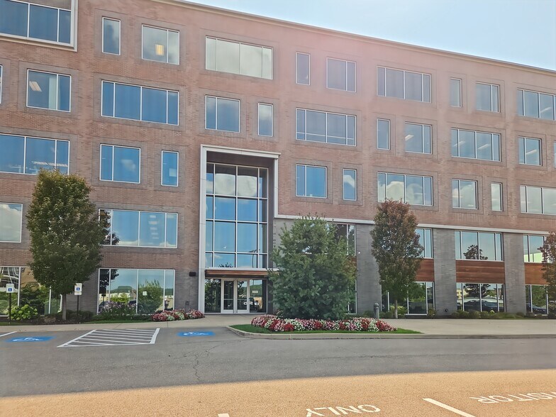 2400 Ansys Dr, Canonsburg, PA à louer - Photo intérieure - Image 3 de 15