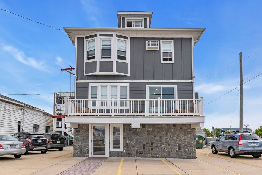 61 Sumner Ave, Seaside Heights, NJ à vendre - Photo du bâtiment - Image 2 de 43