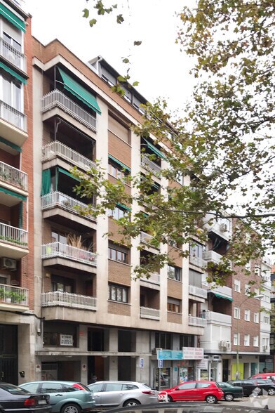 Calle Aviador Zorita, 23, Madrid, Madrid for lease - Building Photo - Image 2 of 2