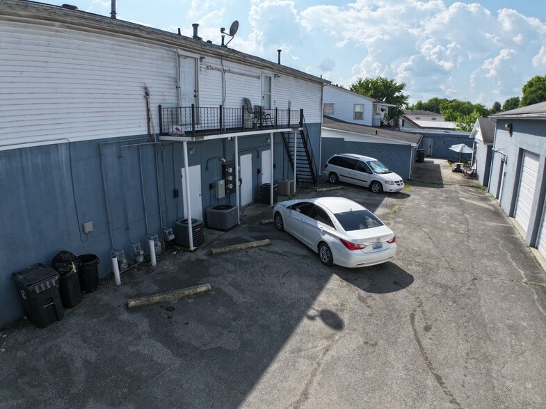 727 River Dr, Irvine, KY for sale - Building Photo - Image 2 of 16