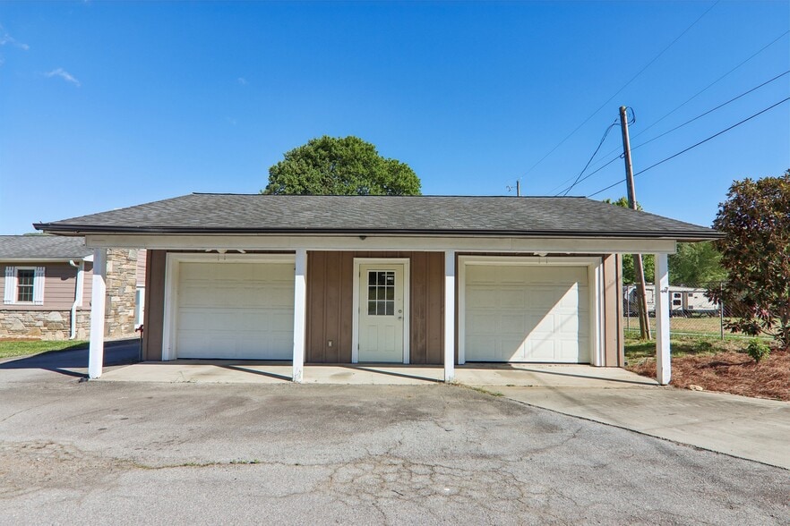 1448 Cane Creek Rd, Fletcher, NC for sale - Building Photo - Image 3 of 39
