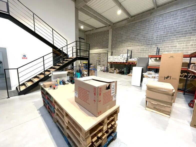 Bureau dans Lesquin à louer - Photo intérieure - Image 3 de 9