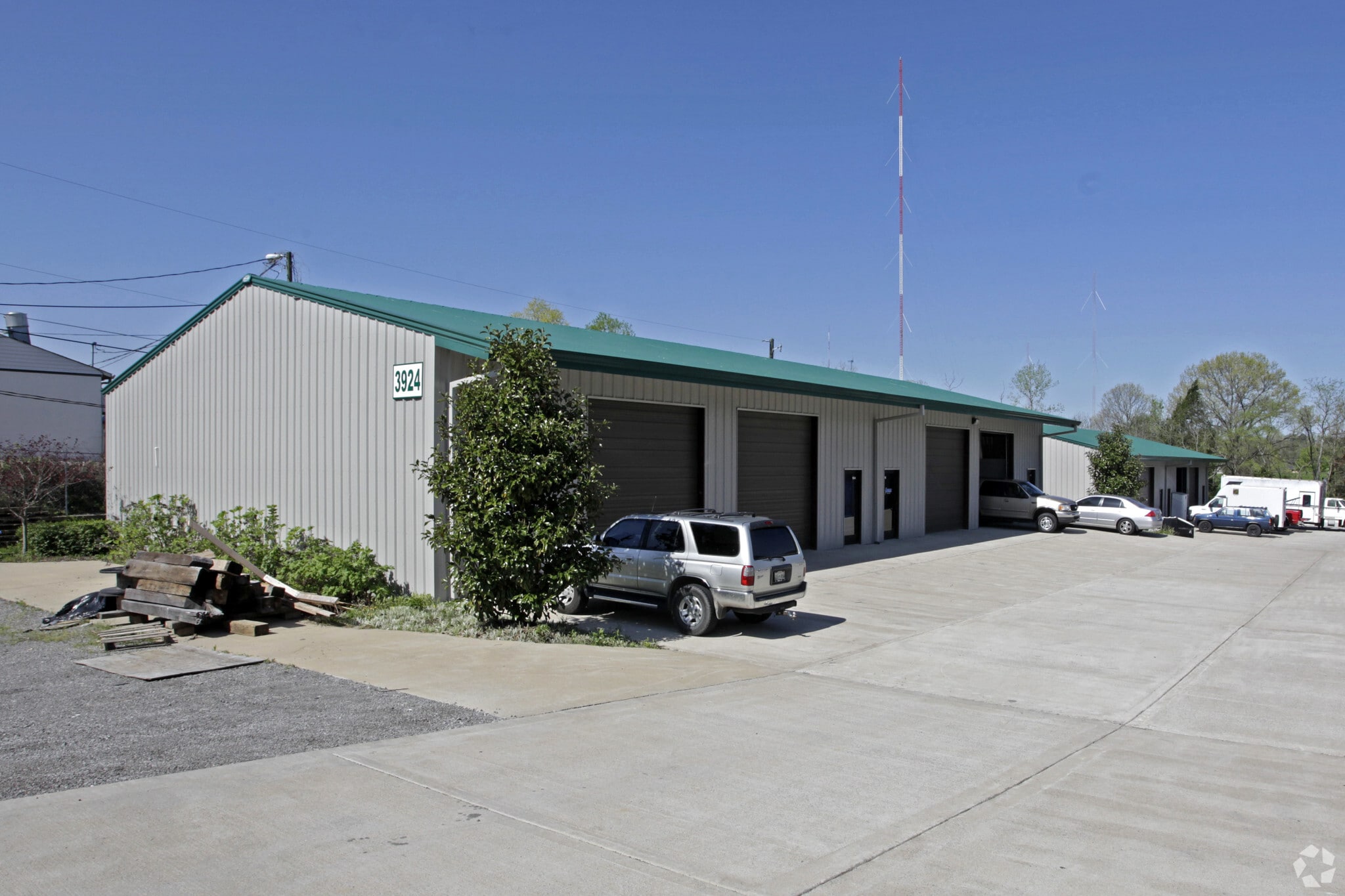 3924-3926 Dickerson Pike, Nashville, TN for lease Primary Photo- Image 1 of 7