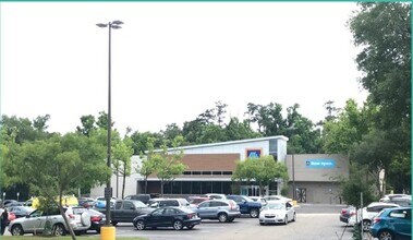 2425 Apalachee Pky, Tallahassee, FL for lease Building Photo- Image 1 of 4