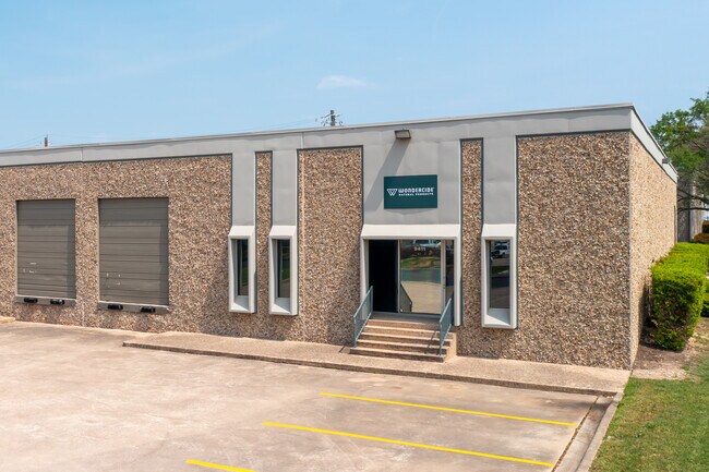 Plus de détails pour 9411-9421 Neils Thompson Dr, Austin, TX - Industriel à louer