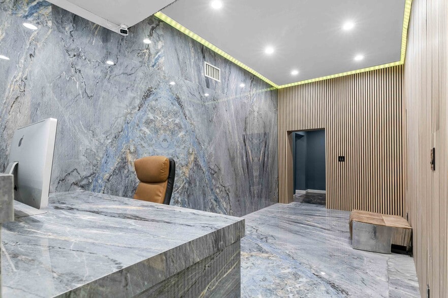 11112 Ventura Blvd, Studio City, CA for sale - Building Photo - Image 3 of 21