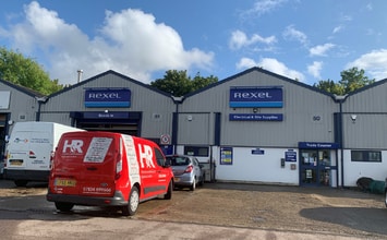 Burnt Ml, Harlow à louer Photo du bâtiment- Image 2 de 3