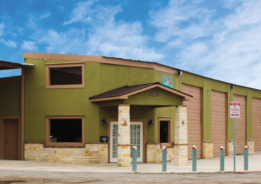 9114 NE Loop 410, San Antonio, TX à vendre Photo du bâtiment- Image 1 de 13