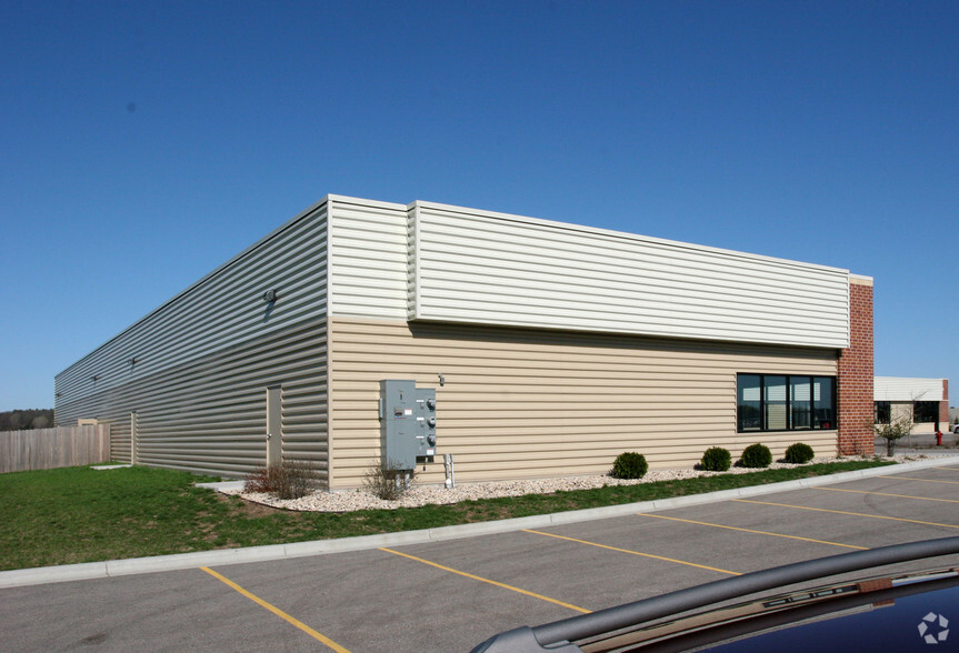 3148 Deming Way, Middleton, WI for lease - Building Photo - Image 2 of 2